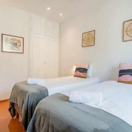 New Top Floor Apt With A Lot Of Light & Aircon Gerona Exterior foto