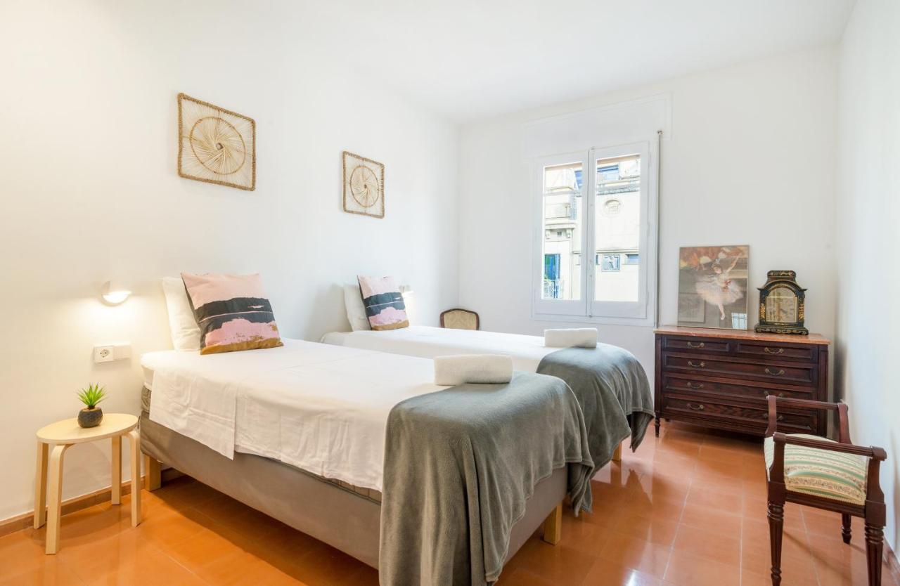 New Top Floor Apt With A Lot Of Light & Aircon Gerona Exterior foto