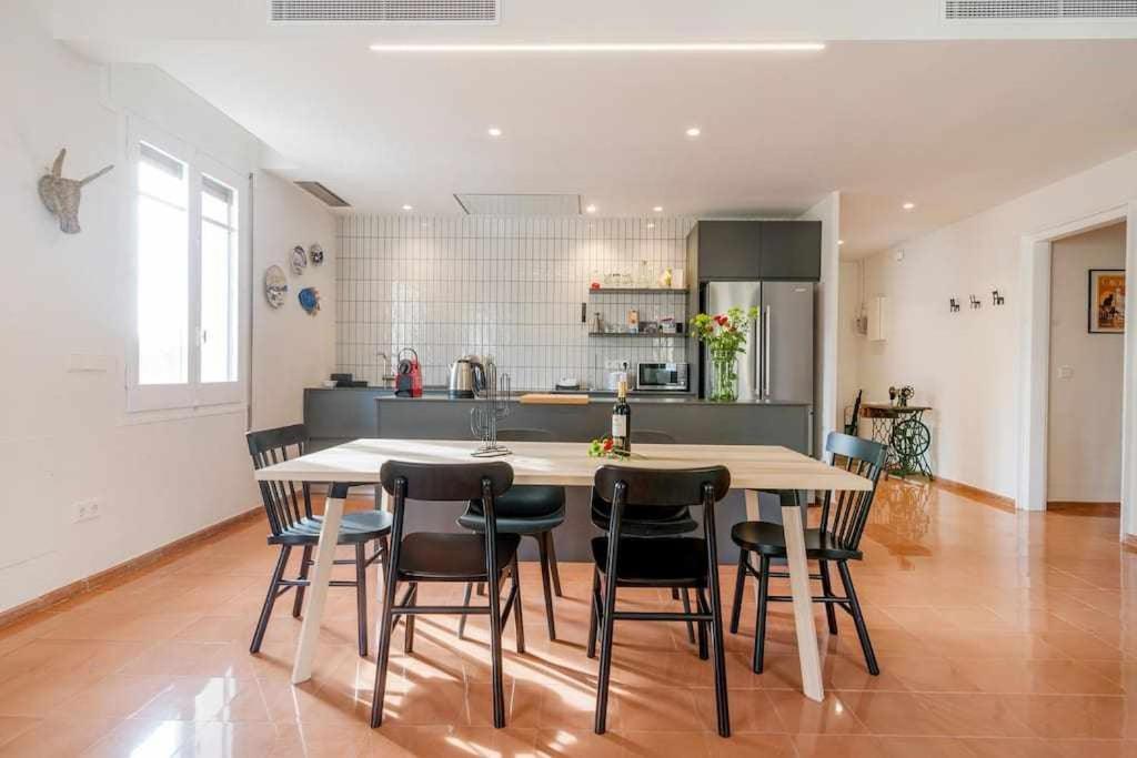 New Top Floor Apt With A Lot Of Light & Aircon Gerona Exterior foto
