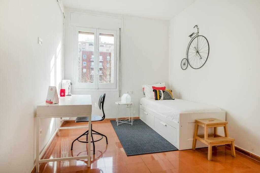 New Top Floor Apt With A Lot Of Light & Aircon Gerona Exterior foto