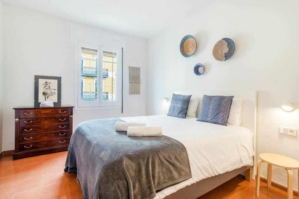 New Top Floor Apt With A Lot Of Light & Aircon Gerona Exterior foto